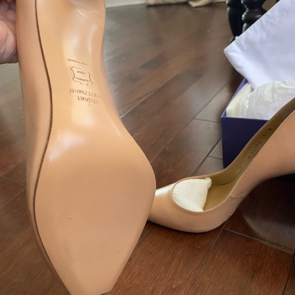 Stuart Weitzman shoes size 9 - Picture 3 of 4